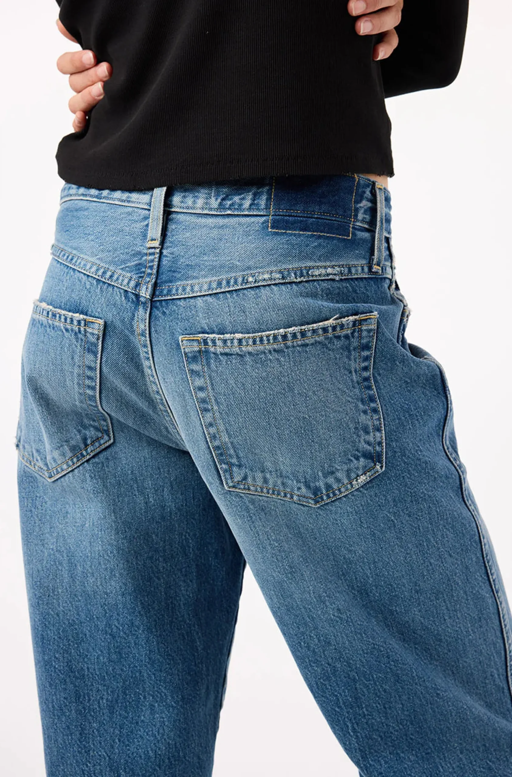 amo_hattie_straight_allur_3.webp Denim | AMO Hattie Straight Allure