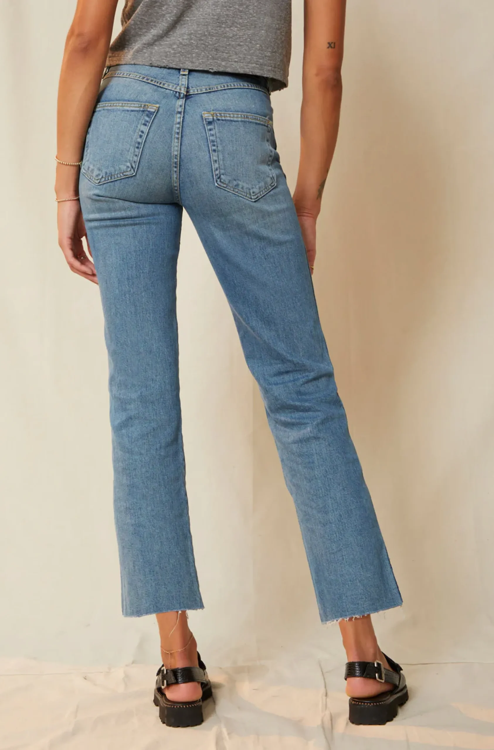 amo_high_rise_kick_crop_t_2.webp Denim | AMO High Rise Kick Crop Topanga