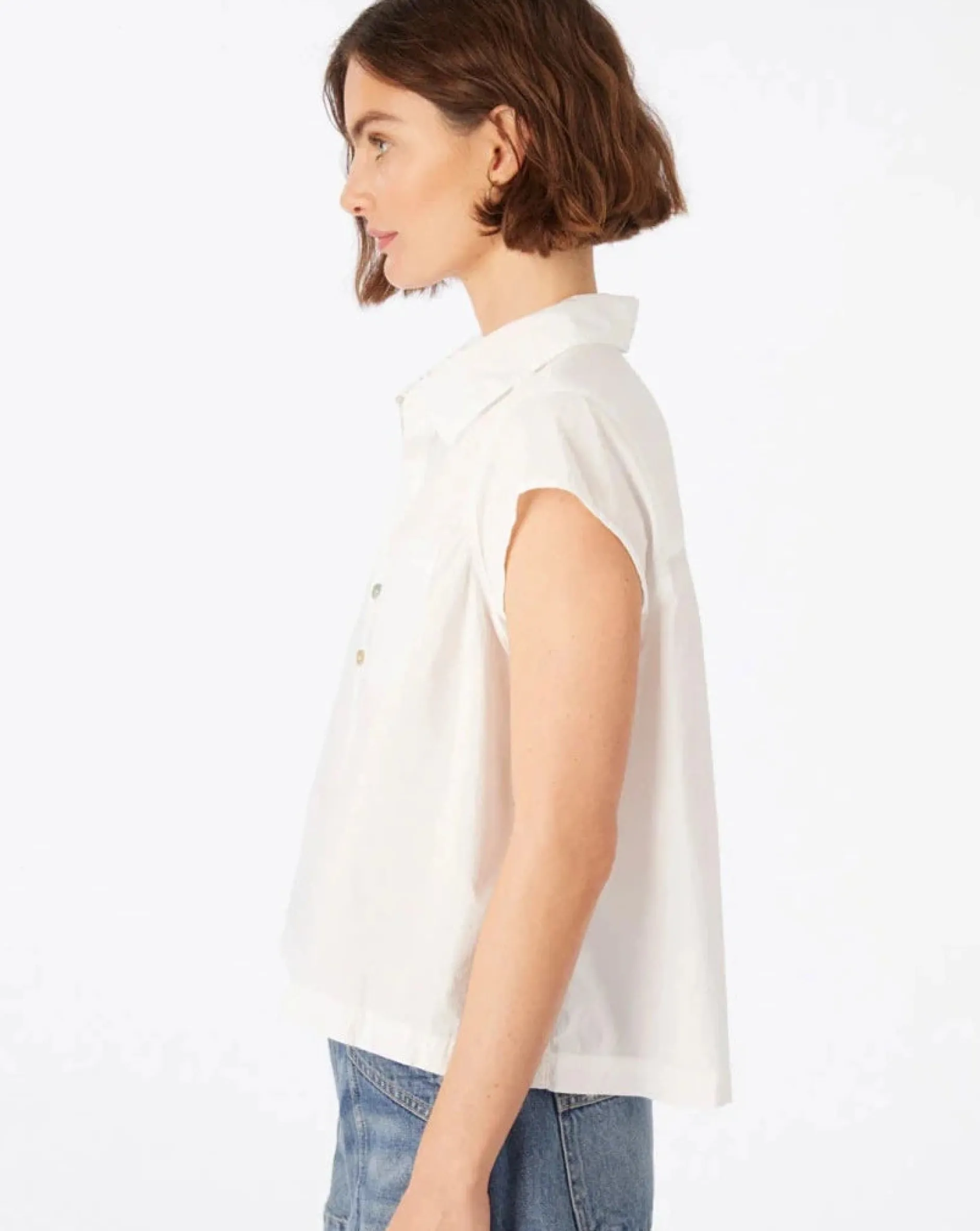 amo_jacquiline_shirt_whit_1.webp Shirts + Tops | AMO Jacquiline Shirt White