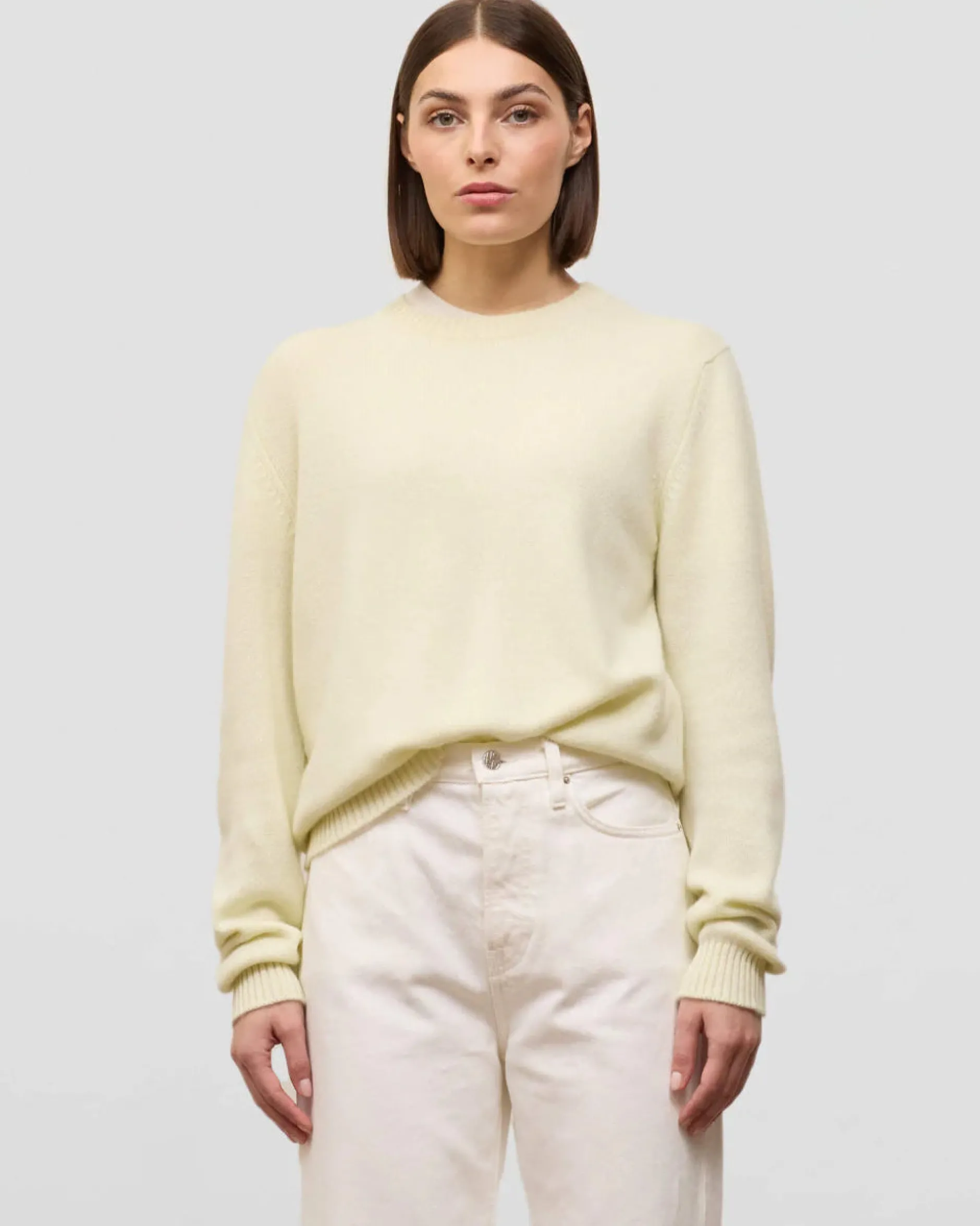 begg_x_co_hepburn_crew_wh_0.webp Sweaters | Begg x Co Hepburn Crew White Tea