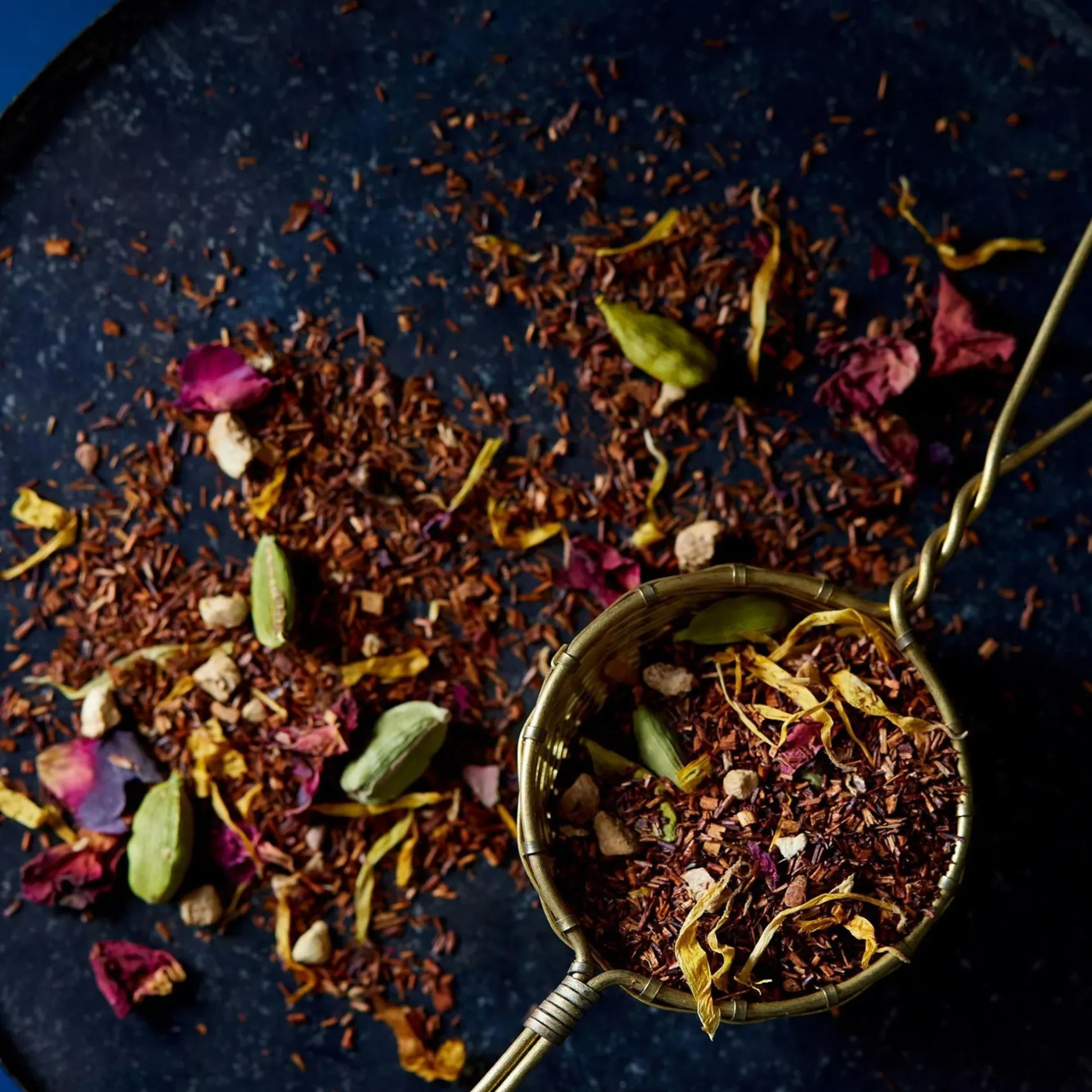 bellocq_chai_gift_set_in__0-1.webp Provisions | Bellocq Chai Gift Set in Blue Traveler Caddies