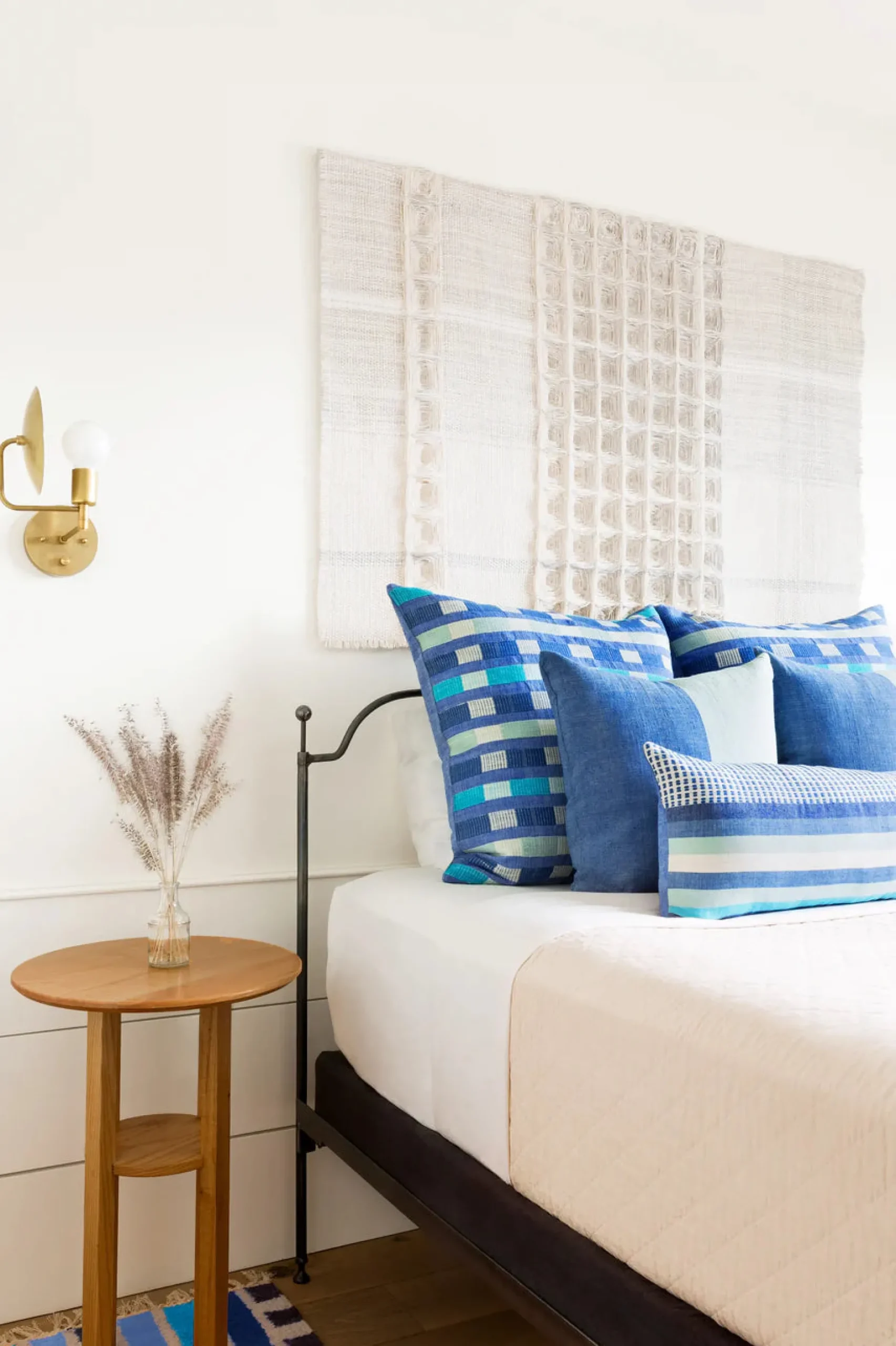 bole_road_suri_lumbar_pil_3-1.webp Pillows | Bole Road Suri Lumbar Pillow