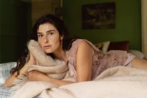 Throws | Evangeline Mohair Throw Rose