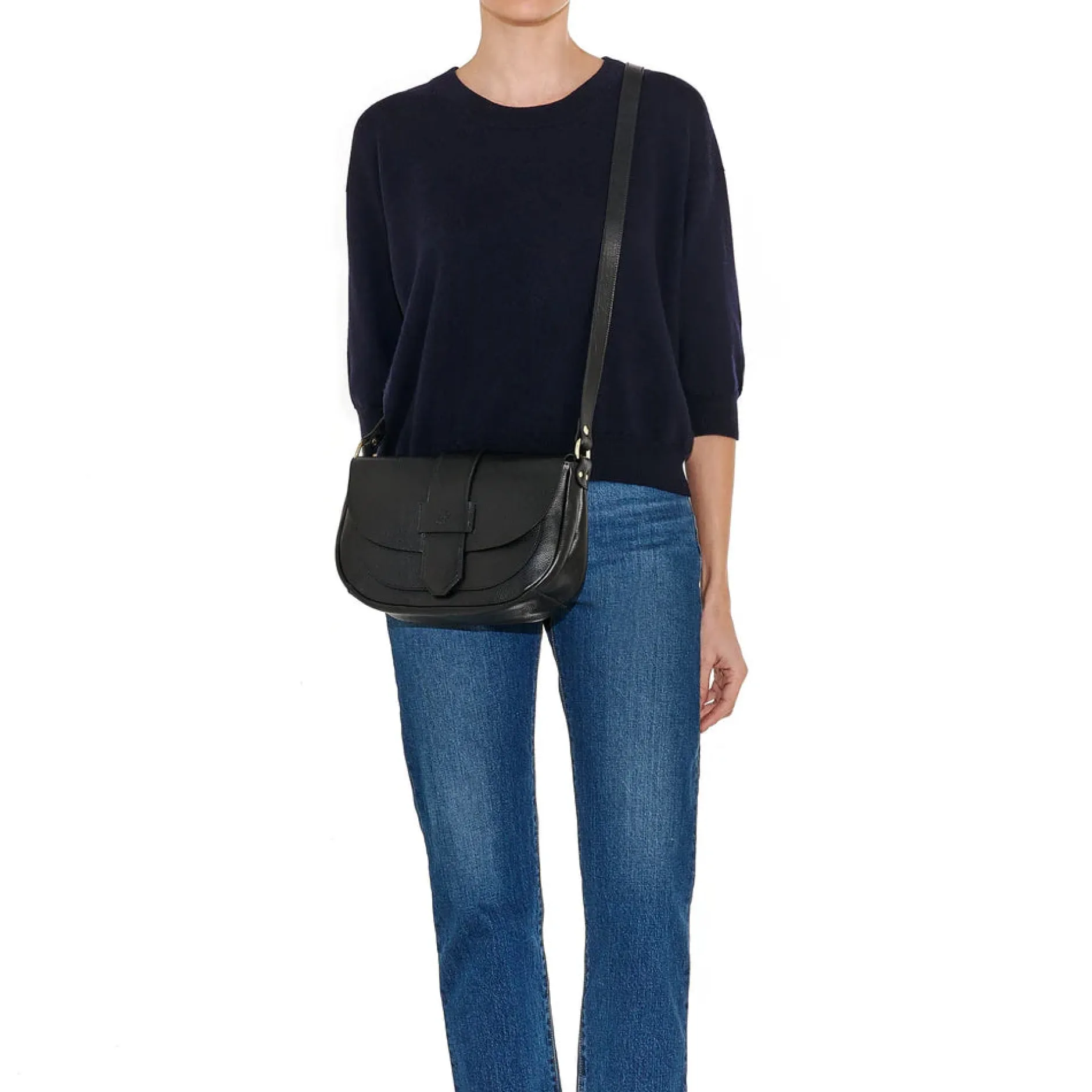 fausta_medium_crossbody_b_5.webp Bags | Il Bisonte Fausta Medium Crossbody Black with Brass Hardware