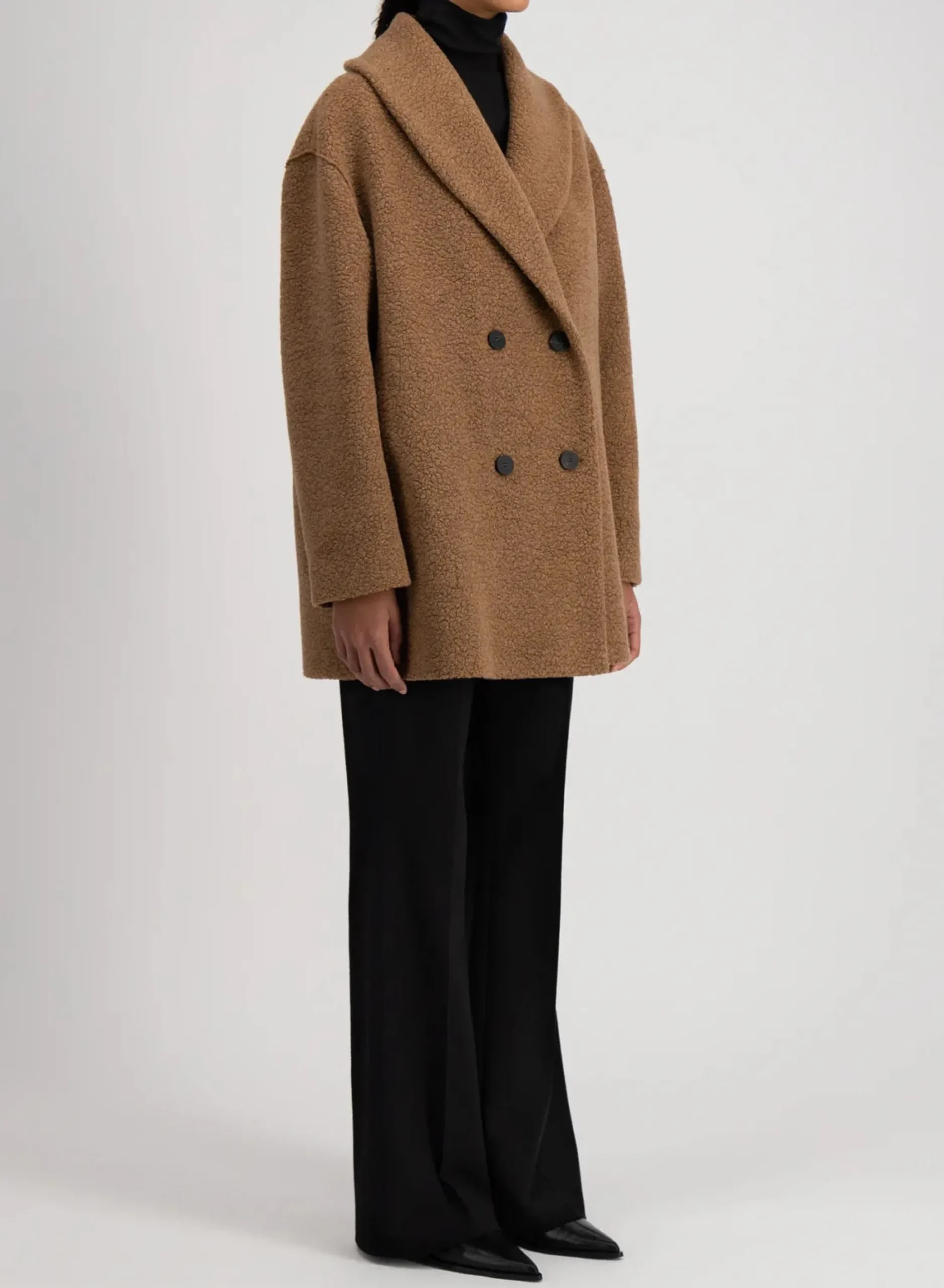 harris_wharf_london_shawl_3.webp Outerwear | Harris Wharf London Shawl Collar D. B. Jacket Boucle Teddy Brown