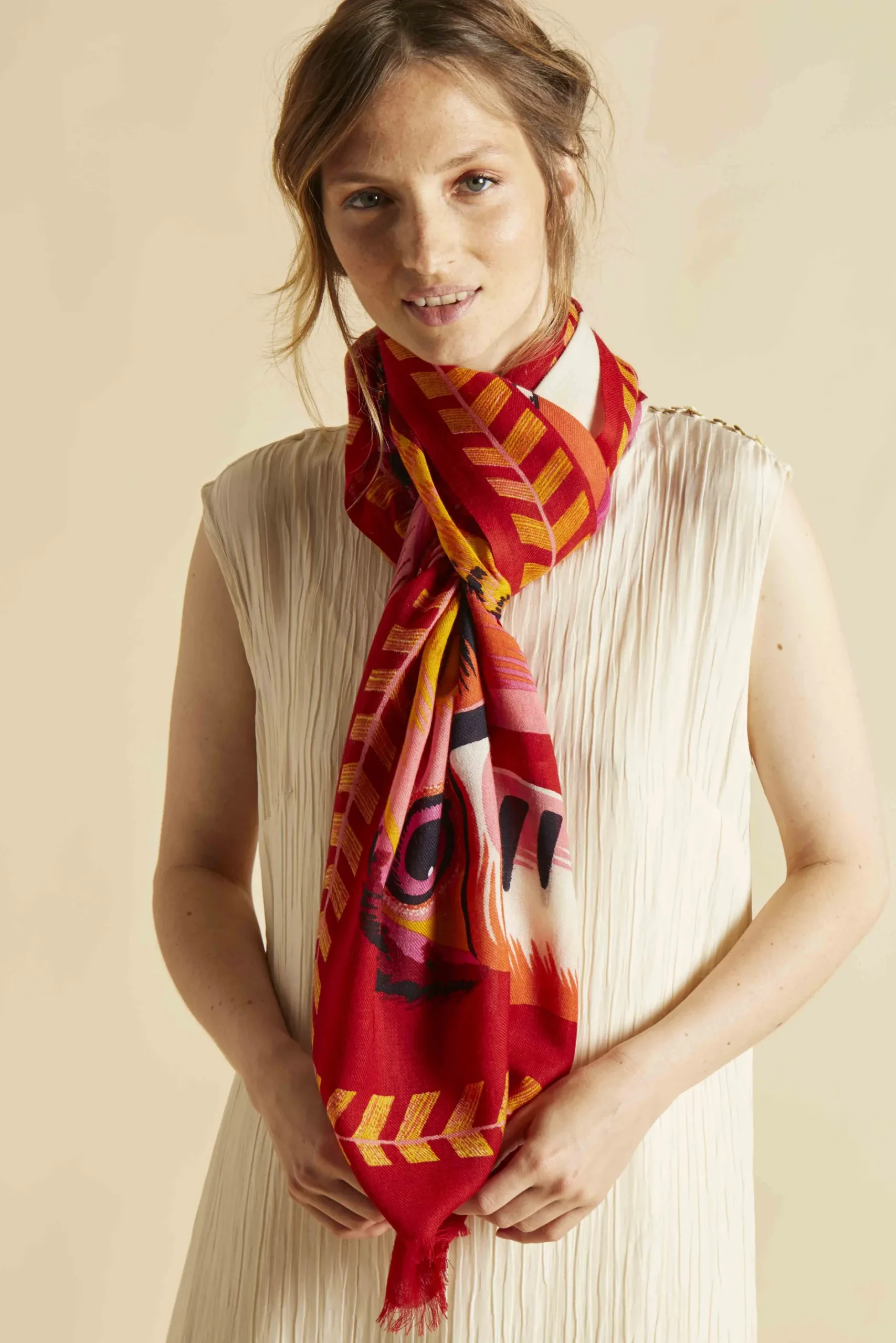 inoui_editions_scarf__tou_1.webp Scarves | Inoui Editions Scarf 70 Toucan Red