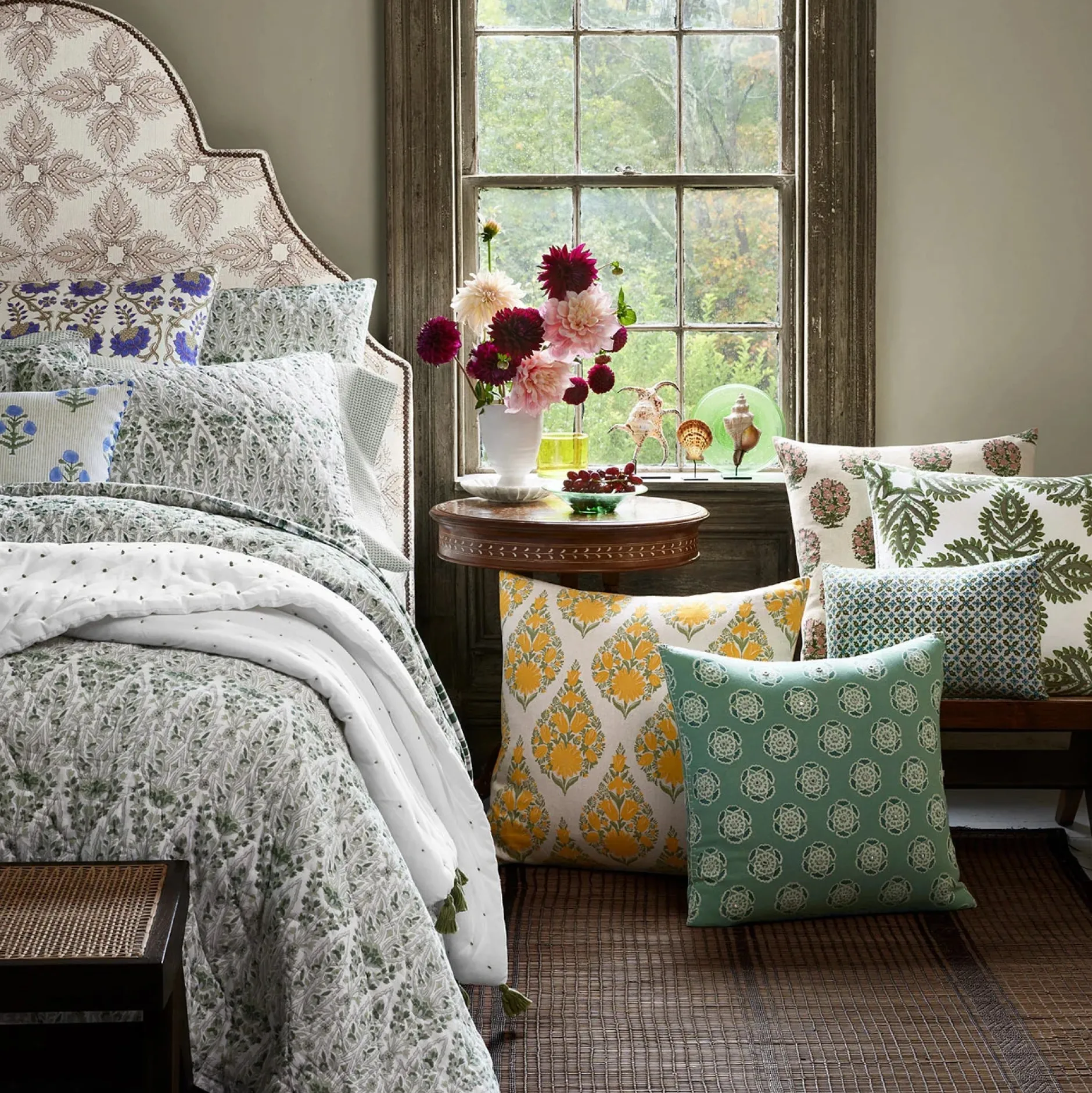 john_robshaw_vani_decorat_1.webp Pillows | John Robshaw Vani Decorative Pillow