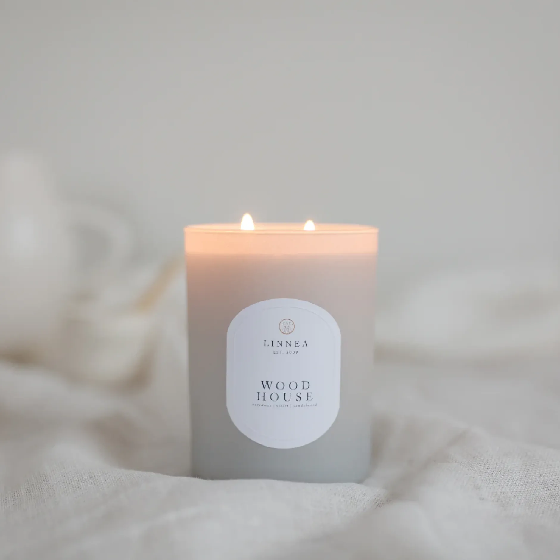 linneas_lights_double_wic_0-4.webp Candles | Linnea's Lights Linnea's Lights Double Wick Candle Wood House