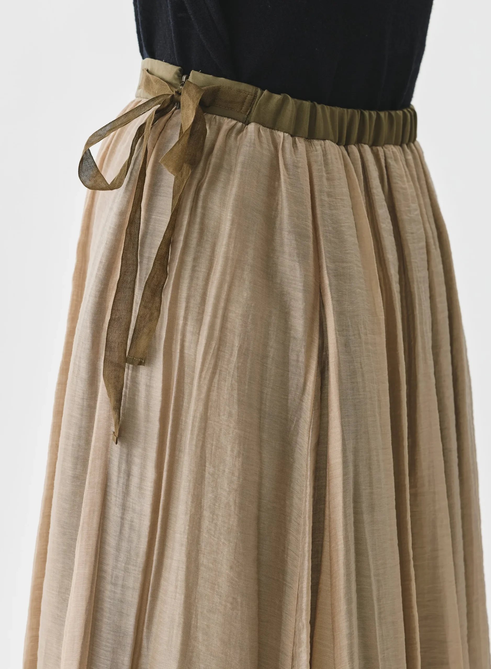 pas_de_calais_crinkle_lon_3.webp Skirts | Pas De Calais Crinkle Long Skirt Beige