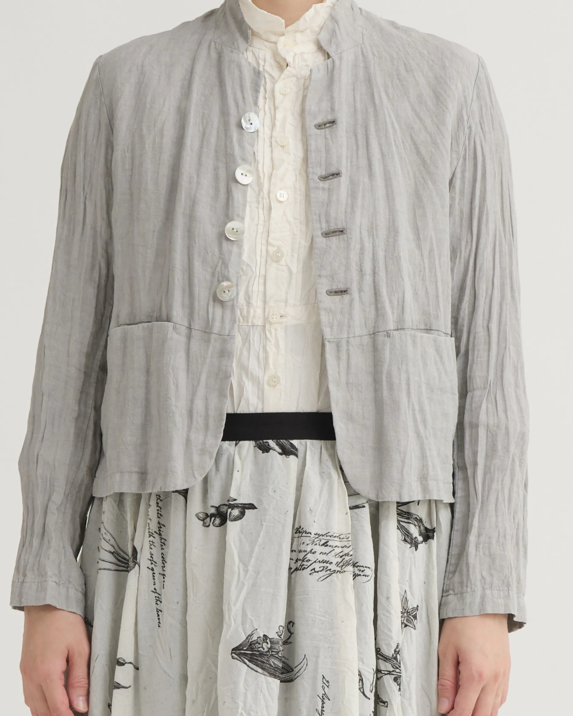 pas_de_calais_french_line_0-1.webp Outerwear | Blazers | Pas De Calais French Linen Short Jacket Grey