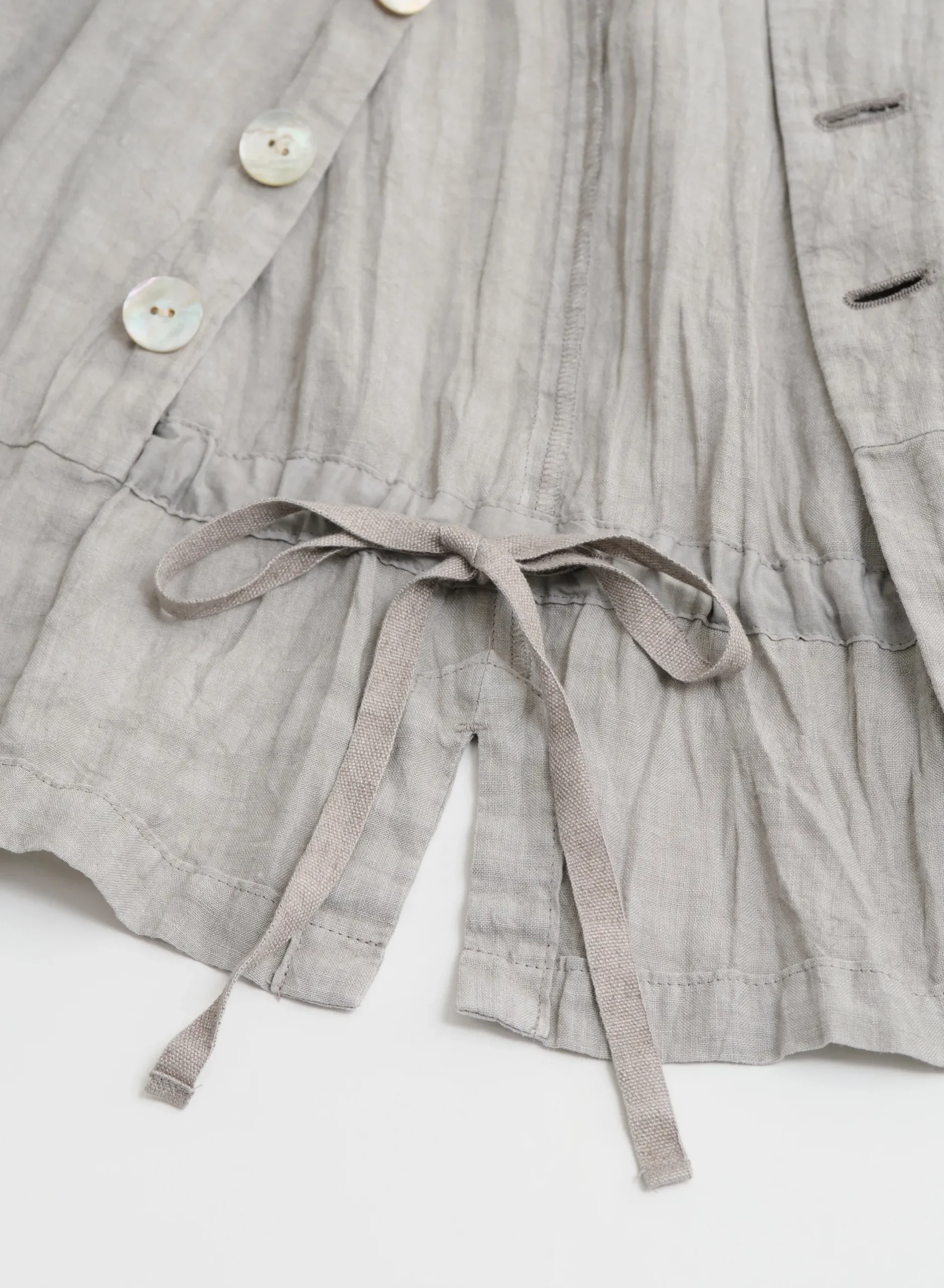 pas_de_calais_french_line_3.webp Outerwear | Blazers | Pas De Calais French Linen Short Jacket Grey
