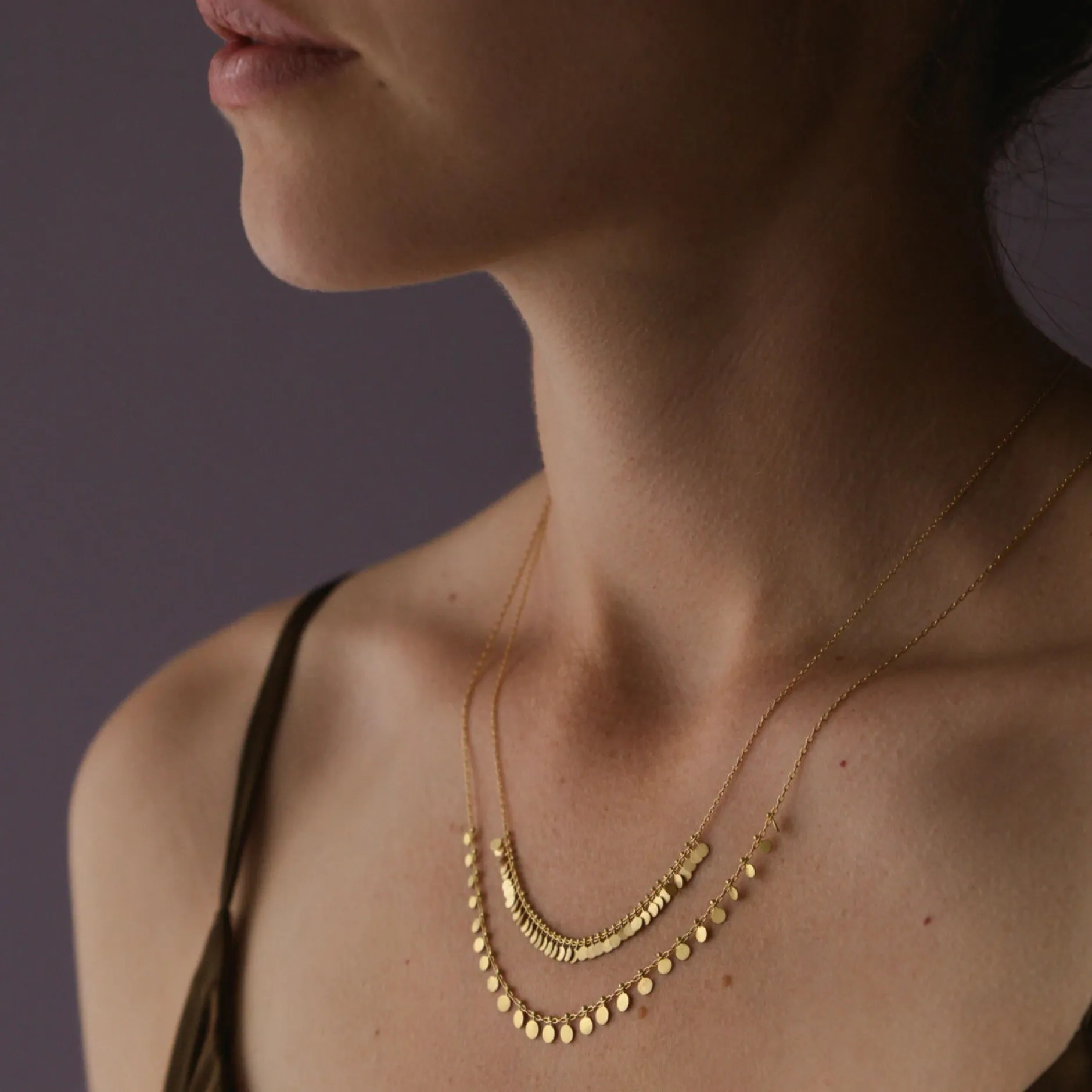 sia_taylor_k_tiny_dots_ar_2.webp Jewelry | Sia Taylor 18K Tiny Dots Arc Necklace
