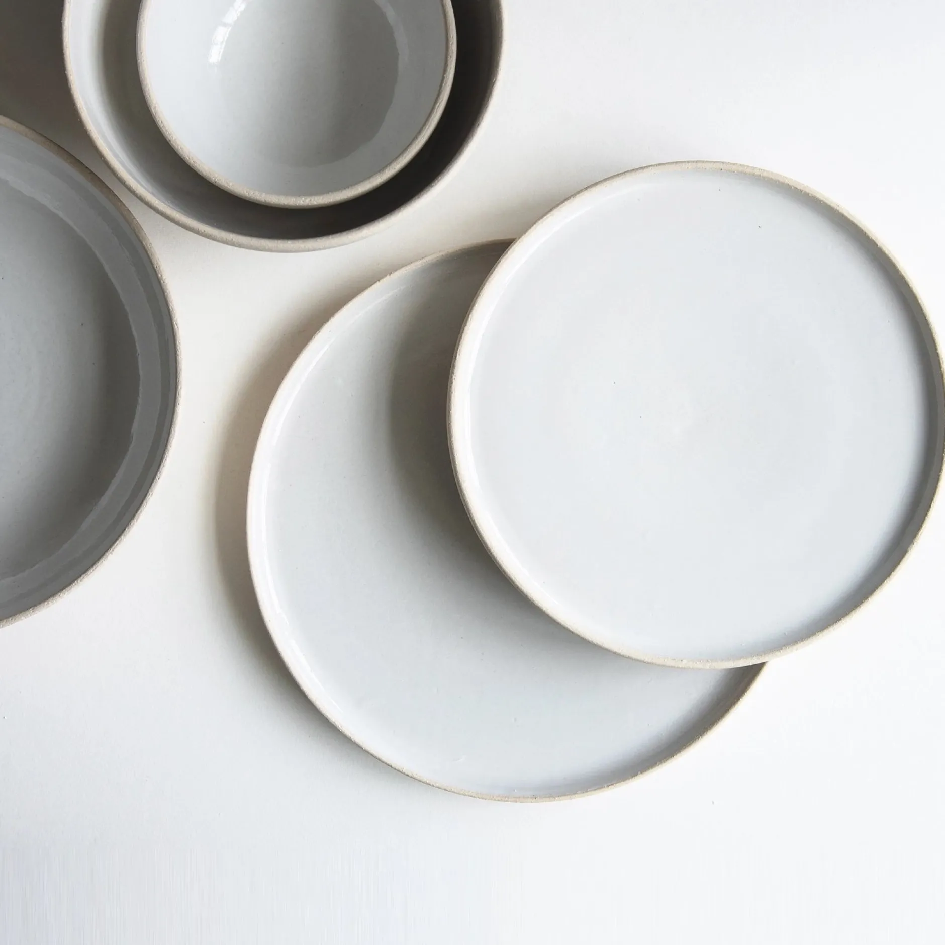 stoneware_dinner_plate_0.webp Tabletop | Thistle Hill Stoneware Dinner Plate