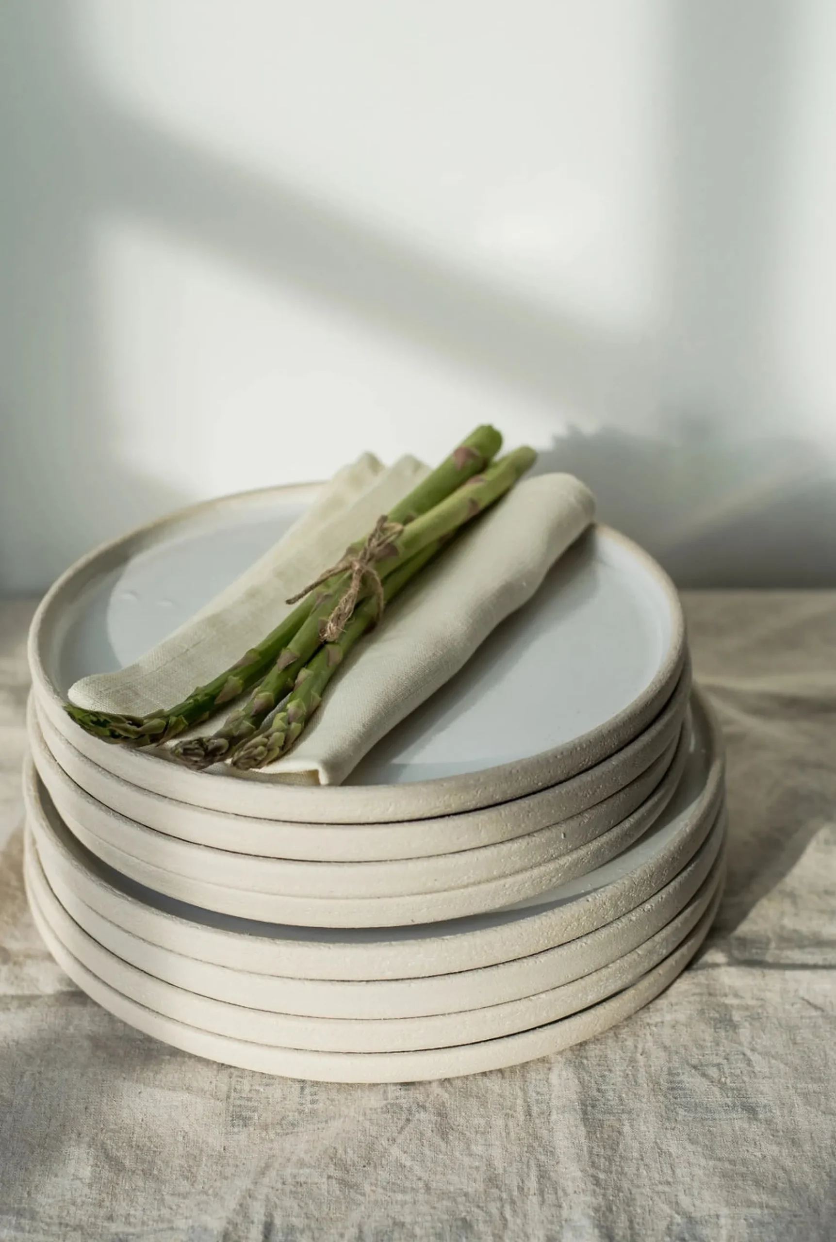 stoneware_dinner_plate_2.webp Tabletop | Thistle Hill Stoneware Dinner Plate
