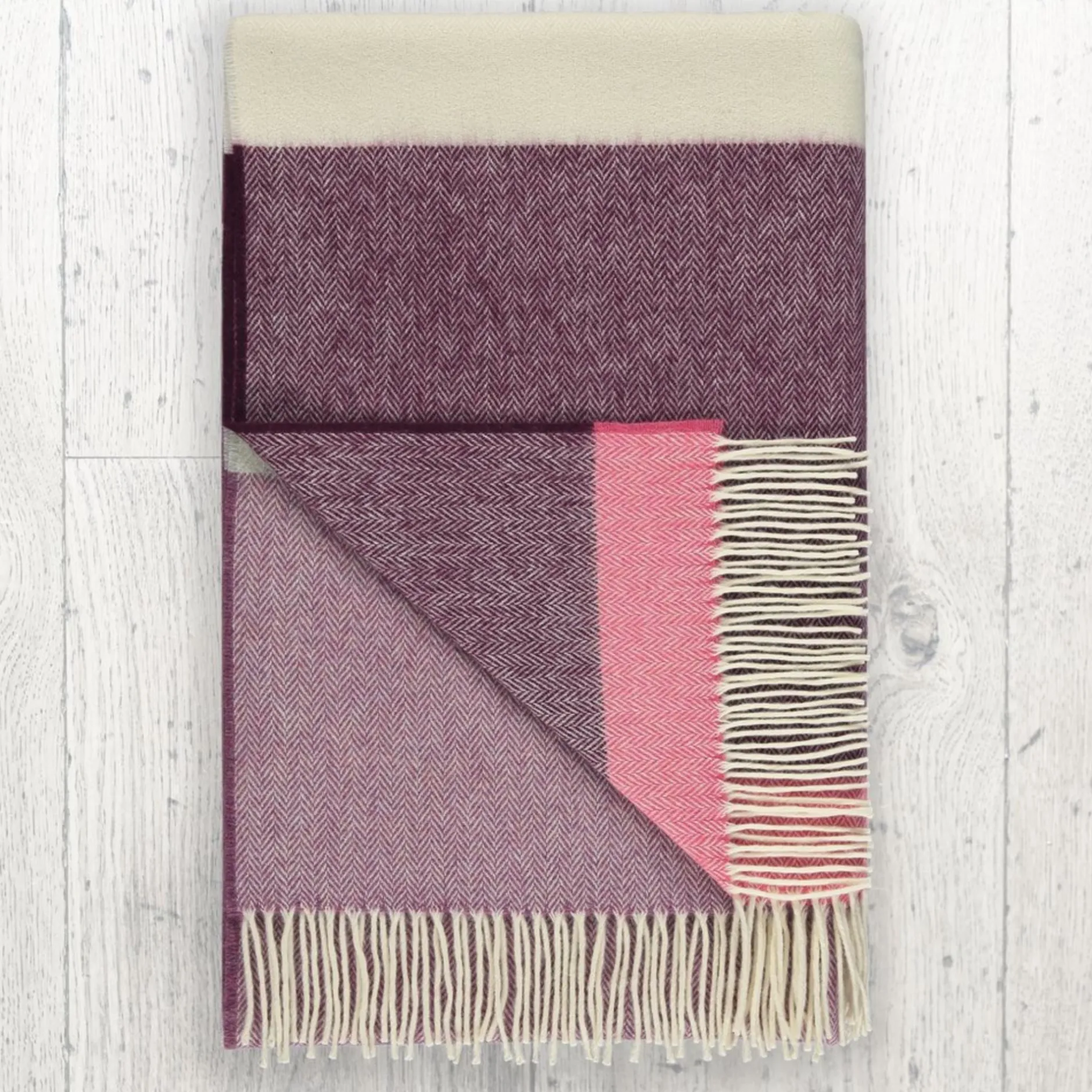 twig_lambswool_throw_3-6.webp Throws | Twig Lambswool Throw
