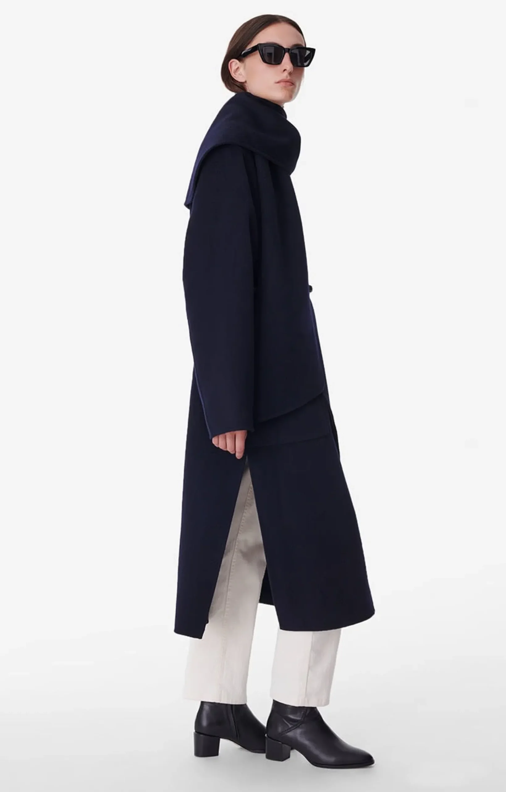 vanessa_bruno_valeran_jac_1.webp Outerwear | Vanessa Bruno Valeran Jacket Marine