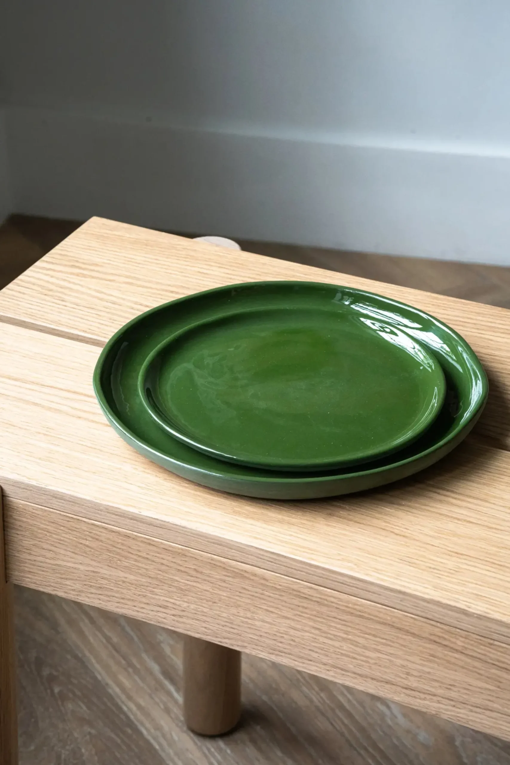 verdeware_porcelain_dinne_3.webp Tabletop | Thistle Hill Verdeware Porcelain Dinner Plate