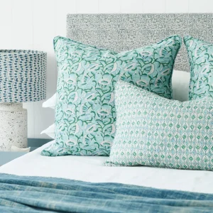 Pillows | Walter G Condesa Emerald linen cushion