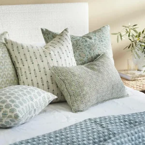 Quilts + Coverlets | Walter G Lyon Quilt