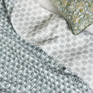 Quilts + Coverlets | Walter G Lyon Quilt