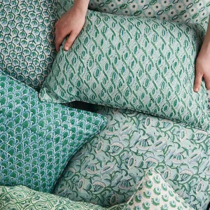 Pillows | Walter G Marbella Emerald linen cushion